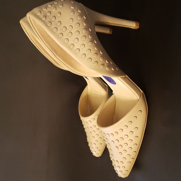 French Connection stud detail pump, size 8.5 - Picture 2 of 5